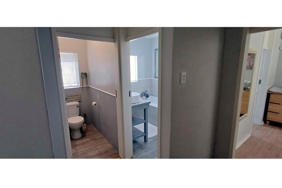4 Bedroom Property for Sale in Jim Fouchepark Free State